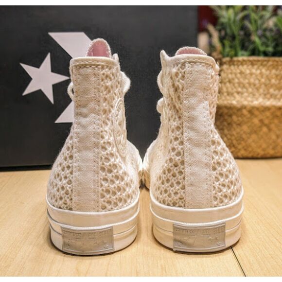 Converse Chuck 70 White & Lilac Crochet Knit Unisex High Top Shoes W9.5 M7.5 NIB - Picture 7 of 13